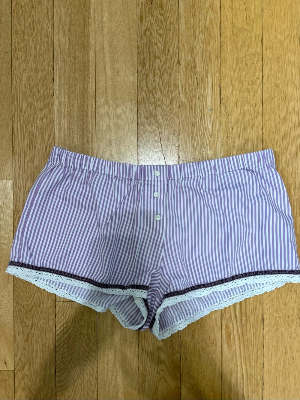 Victoria's Secret Cotton Striped Lace Pajama Shorts 2010s Vintage-Inspired M